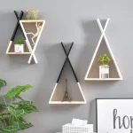 Étagère bois forme triangulaire