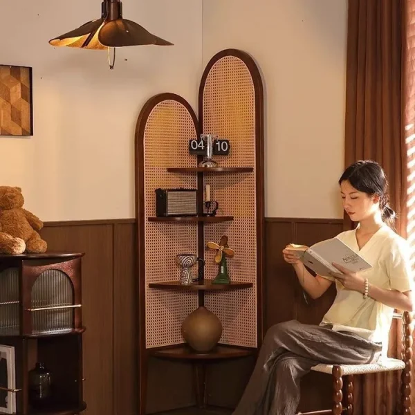 meuble étagère triangulaire en bois